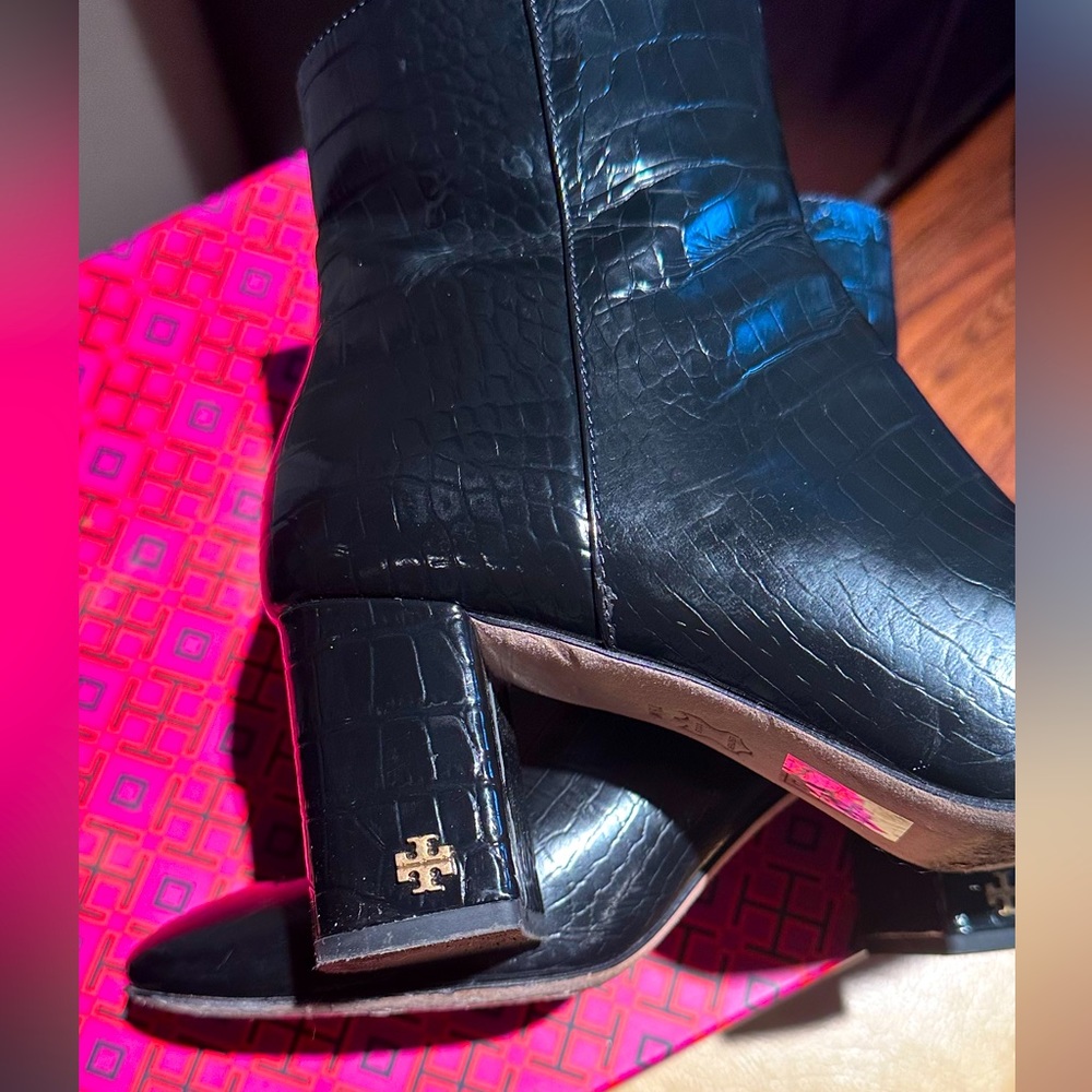 Brooke 70mm bootie croc embossed tory burch